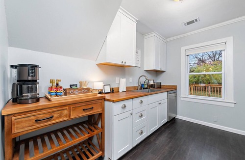 Fairway House | 3BR 3BA Fairway Home Dog-Friendly Fenced Yard