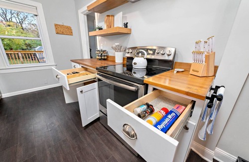 Fairway House | 3BR 3BA Fairway Home Dog-Friendly Fenced Yard