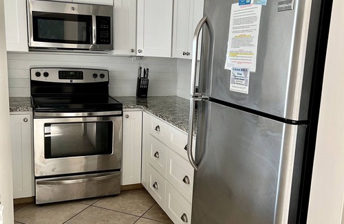 Myrtle Beach Condo | 3BR/3BA Ocean View-Just Updated! King/King/Queen + Sleeper Sofa-Beach Locker!