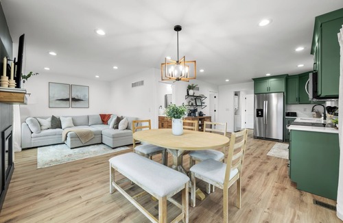 Vallonia House | 3BR/3BA Peaceful Retreat - Fire pit & Game room
