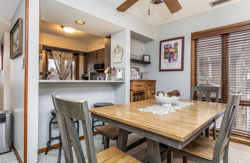 The Galena Territory Villa | 3BR, 3BA Townhome w/Sunporch + Fireplace
