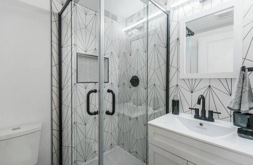 Philadelphia House | 3BR/3Bath Bi-Level Apt near CHOP