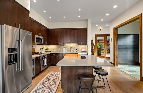 Truckee House | 3Br/3bath Slope-side Townhouse at Northstar