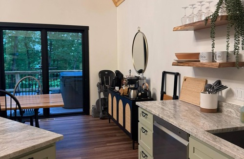 Gnaw Bone Cabin | 3BR, 4BA Newer Upscale A-Frame Home