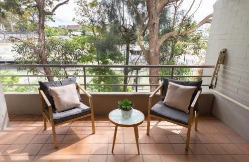 Paddington Apartment | 3BR Apartment Near Bondi with Pool and Parking