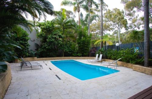 Paddington Apartment | 3BR Apartment Near Bondi with Pool and Parking