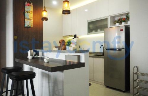 Lubuk Baja Apartment | 3BR Aston Residence 2001 City and Sea View