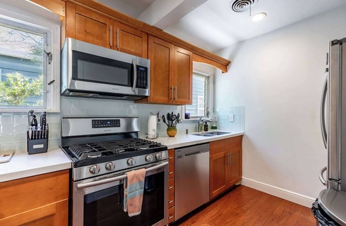 Lake Worth House | ‼️3BR Beach Getaway‼️ w/Pool + BBQ