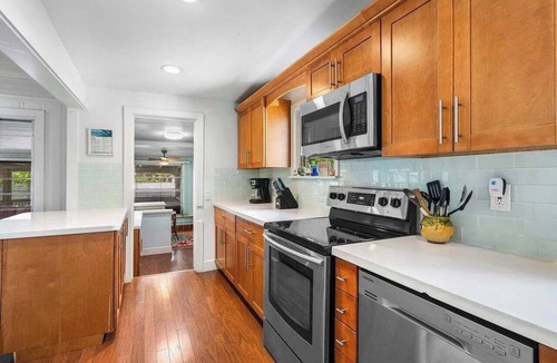 Lake Worth House | ‼️3BR Beach Getaway‼️ w/Pool + BBQ