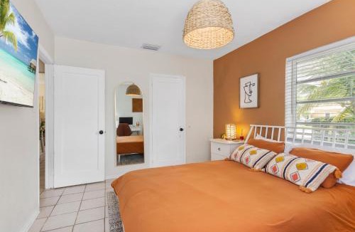 Miami Shores House | 3BR Boho Style Home w Private yard & Firepit
