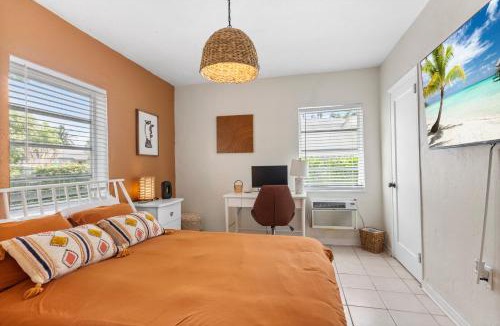 Miami Shores House | 3BR Boho Style Home w Private yard & Firepit