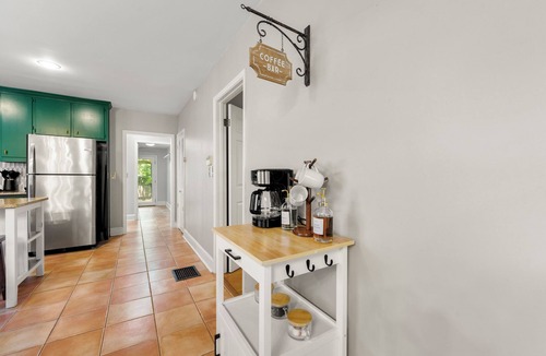 Oakhurst House | 3BR Bungalow by Oakhurst - Decatur