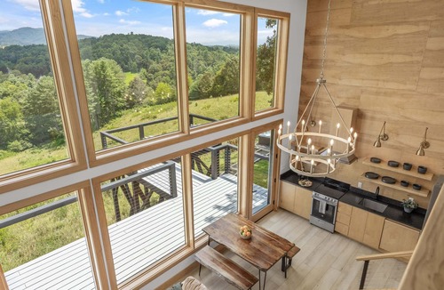 Marshall Cabin | 3BR Cabin 4 |Hot Tub + Pizza Oven +Fire Pit +Views