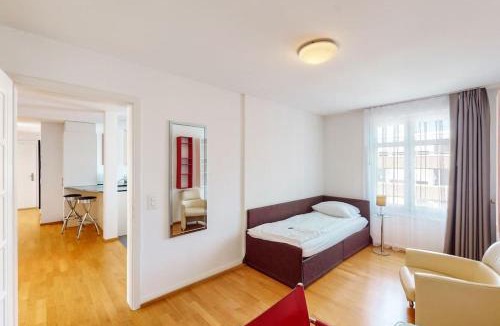 Seefeld Apartment | 3BR city flat near Bellevue! - SF6