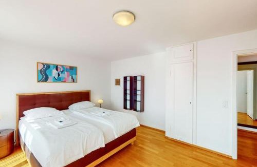 Seefeld Apartment | 3BR city flat near Bellevue! - SF6
