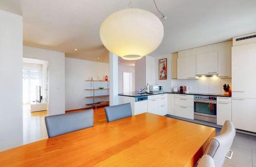 Seefeld Apartment | 3BR city flat near Bellevue! - SF6