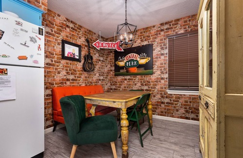 Table Rock Condo | 3BR Condo Sleeps 10 | 2 Living Rooms | Pool