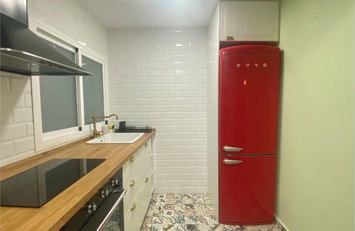 La Almozara Apartment | 3BR Cozy Apartment 5 min from AVE Station
