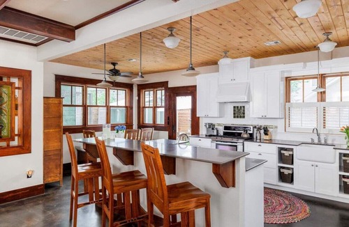 Mueller House | 3BR Craftsman, Mueller Park - The Artisan