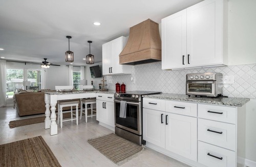 Conover Other | 3BR Dog-Friendly Farmhouse - Fire Pit & Yard
