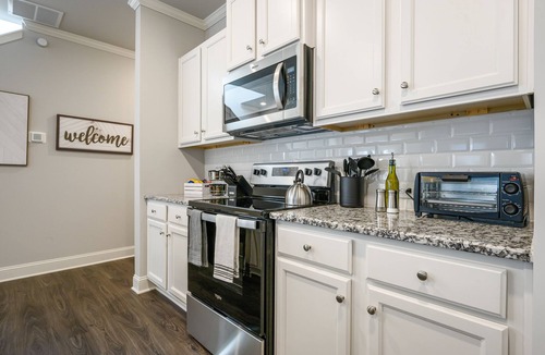 Norcross House | 3BR Extended Stays, Pet Friendly