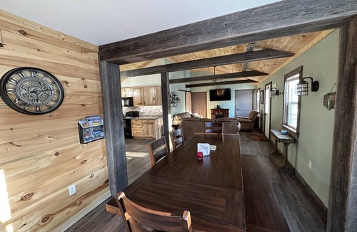 Tomahawk Cabin | 3BR Family Retreat - Relax, Play, Unwind, ENJOY in the Heart of Wisconsin!