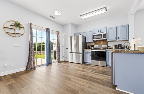 Charlotte House | 3BR Family Retreat with Modern Comforts