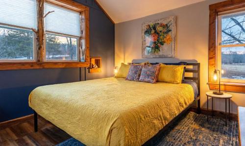 Hartsburg House | 3BR Farmhouse with Views Near Hart Creek Trails