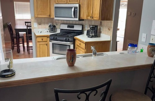 Indian Point House | 3BR Fun and Games Retreat