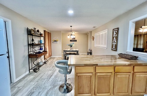 North San Antonio - SAT House | 3BR Furnished Retreat w/Yard, BBQ & Fast Wi-Fi – San Antonio