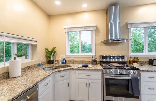 East Allegheny House | 3BR GEM Near Hot Spots - Deck