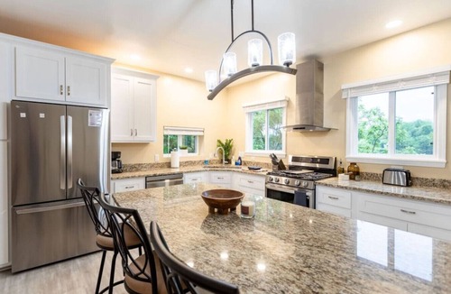 East Allegheny House | 3BR GEM Near Hot Spots - Deck