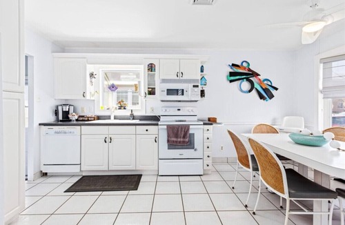 Margate City House | 3BR Home - Close to Beach - Backyard Oasis