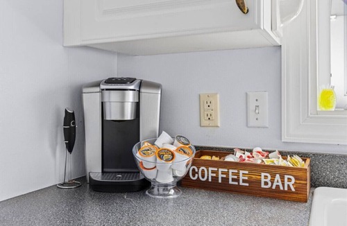 Margate City House | 3BR Home - Close to Beach - Backyard Oasis