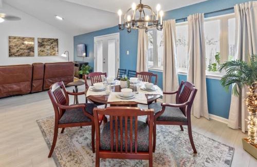 George Bush Park/Eldridge House | 3BR Home with Firepit I Easy Access to NRG & FIFA
