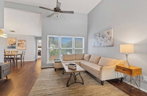 North Central Carrollton House | 3BR Home with Pool & Garage