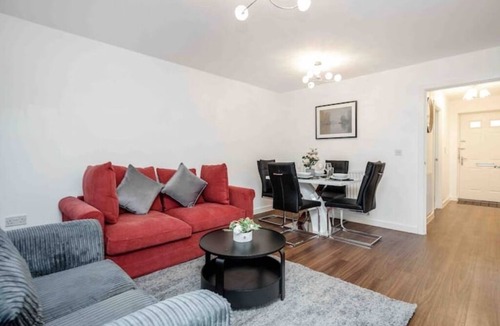 Crays Hill House | 3BR House in Basildon