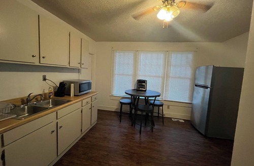 Chattanooga House | 3BR House near Hospitals-Mid & Long term rentals