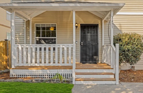 Woodlawn House | 3BR house ready for you.