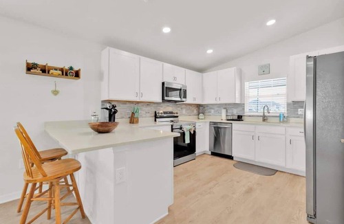 Auburndale House | 3BR House w Backyard & access to Auburndale Trail
