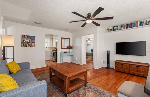 Crestview House | 3BR in Crestview 2 Kings UT Downtown Events Free Parking