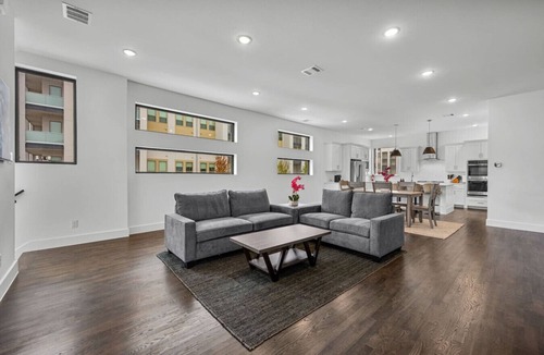 Rowlett House | 3BR Lake House in Rowlett