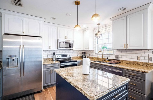Old Hickory House | ‼️3BR Lakefront in Nashville w/BBQ & Hot Tub