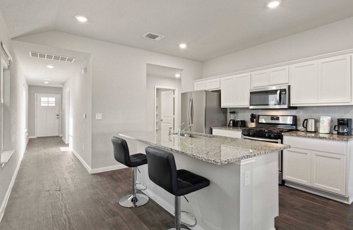 Pflugerville House | 3BR Luxury Furnished Home｜Smart System｜Private Yard｜20 Mins to Austin #42153