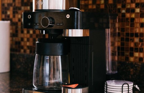 Dunning Apartment | 3BR Modern Apt Gym Workspace Quiet Location