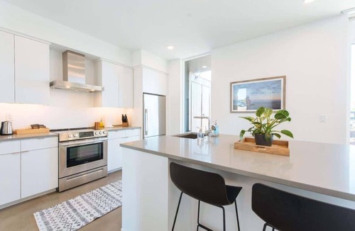 Egg Harbor Condo | 3BR Modern Duplex · Walk to Downtown Egg Harbor