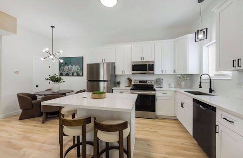 Northeast Houston House | 3BR Modern Home 15 Min to NRG, Downtown & Hobby
