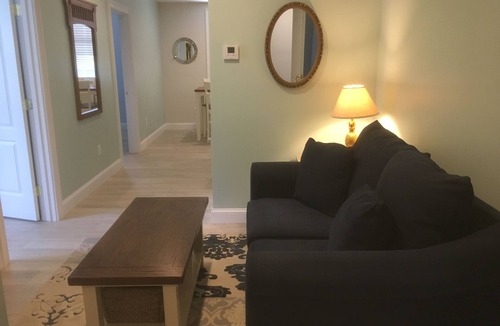 Historic Hill Apartment | 3BR Nautical Apt - Off Bellevue