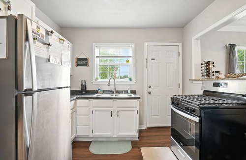 Tulsa House | 3BR Near DT, BOK, Greenwood | Gathering Pl 5 miles