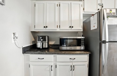 Tulsa House | 3BR Near DT, BOK, Greenwood | Gathering Pl 5 miles